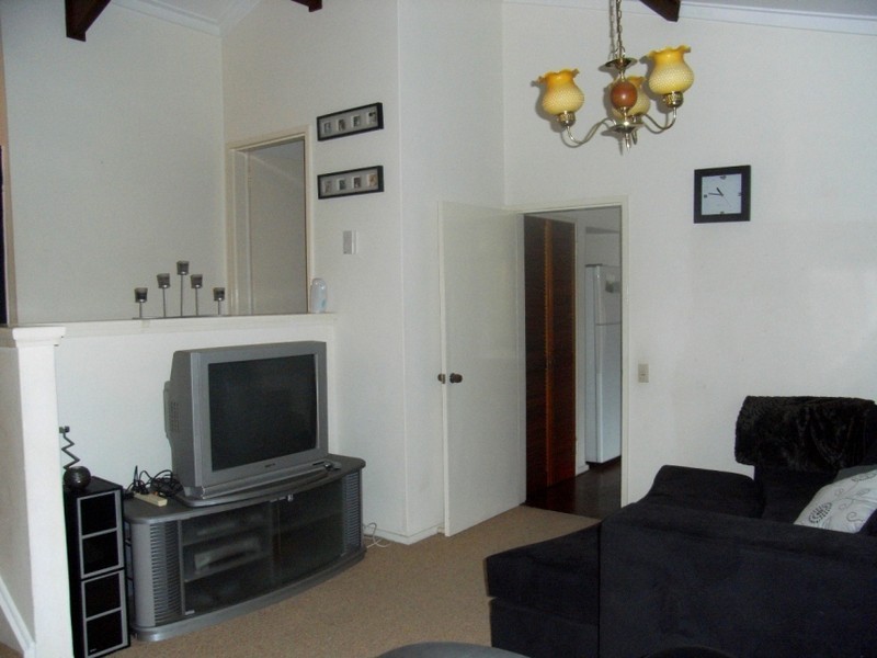 10 Ayton Way, Duncraig WA 6023