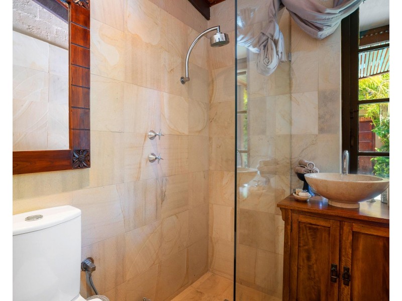 2 Tifera Circle, Kallaroo WA 6025