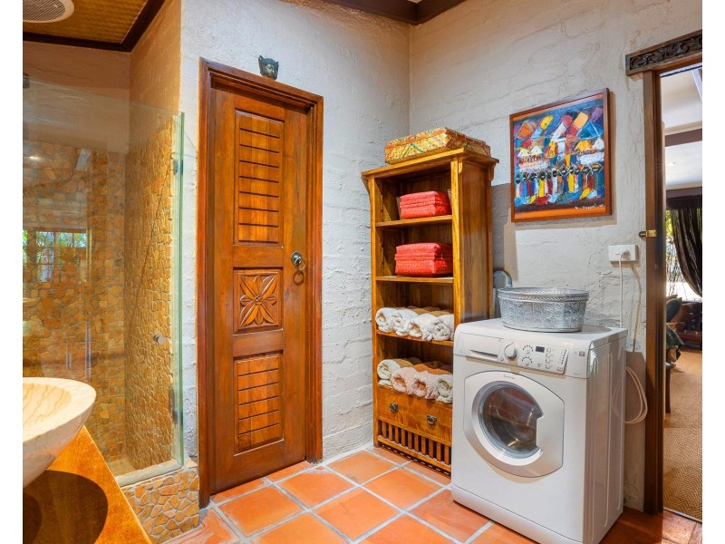 2 Tifera Circle, Kallaroo WA 6025