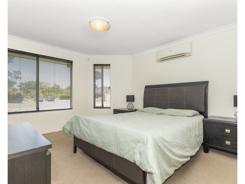 112 Hellfire Drive, Darch WA 6065