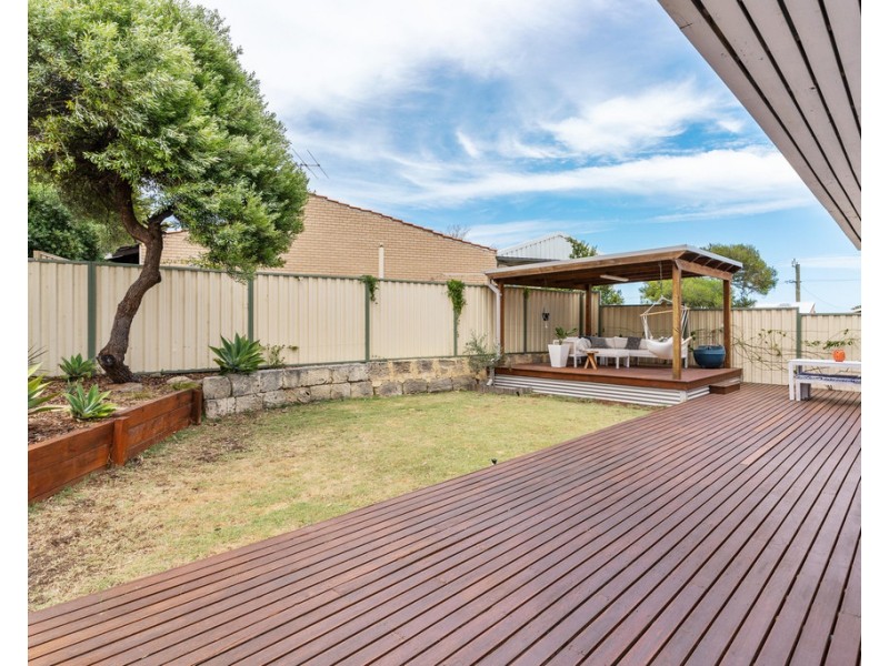 8 Benan Street, Kallaroo WA 6025