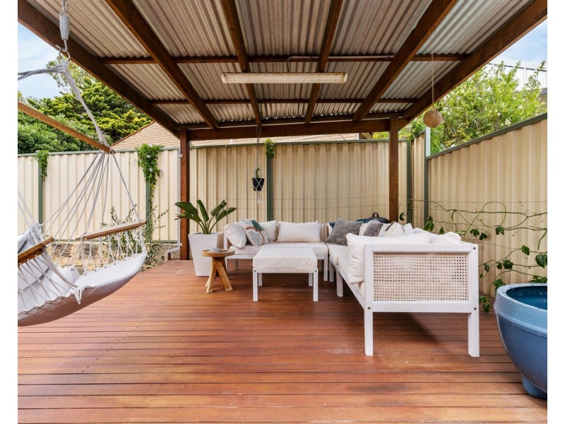 8 Benan Street, Kallaroo WA 6025