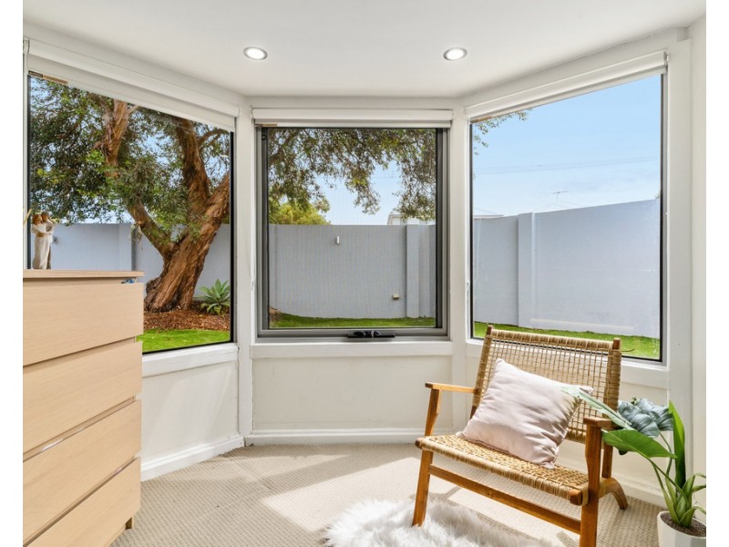 8 Benan Street, Kallaroo WA 6025