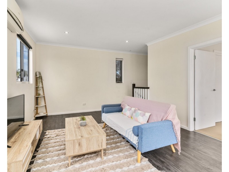 8 Benan Street, Kallaroo WA 6025