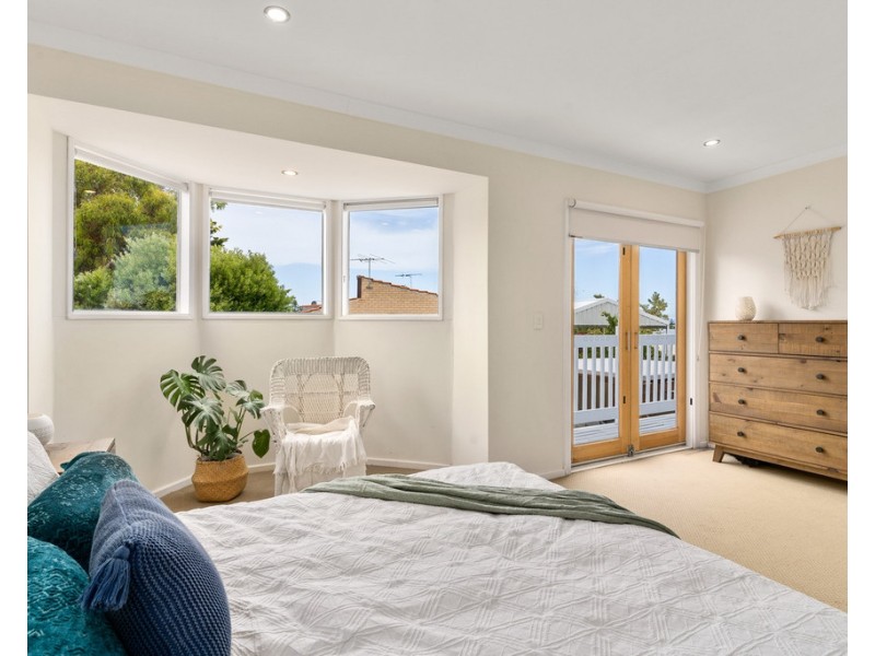 8 Benan Street, Kallaroo WA 6025