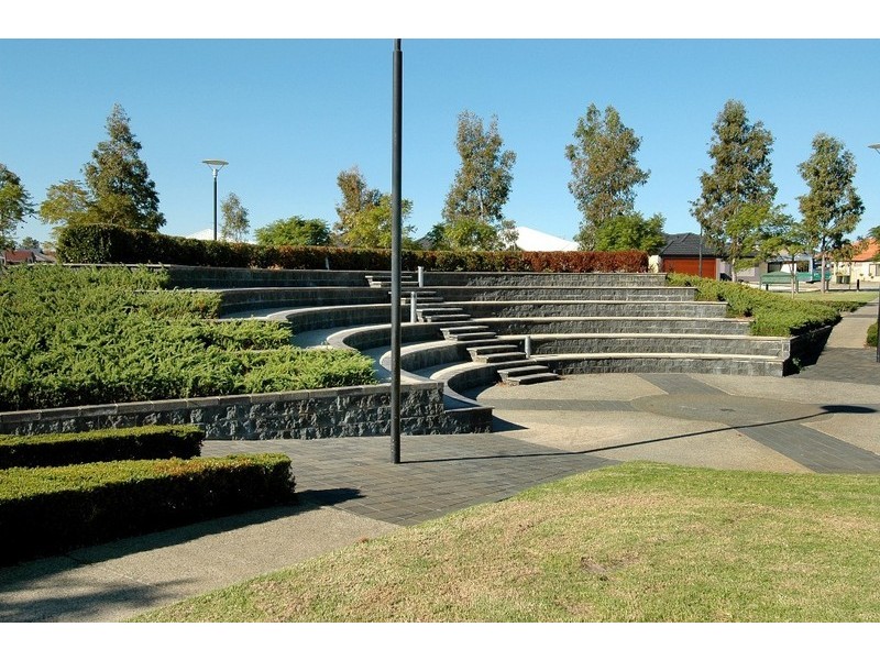 18 Canopus Loop, Hammond Park WA 6164