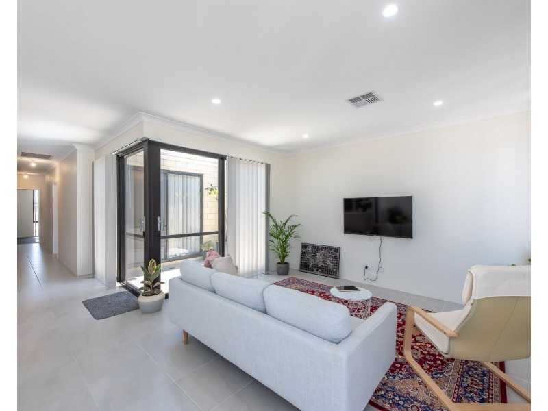 34A Currajong crescent, Craigie WA 6025