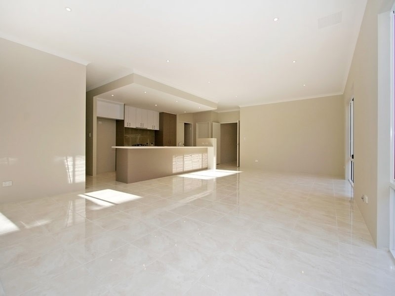 18 Leisure Way, Yanchep WA 6035