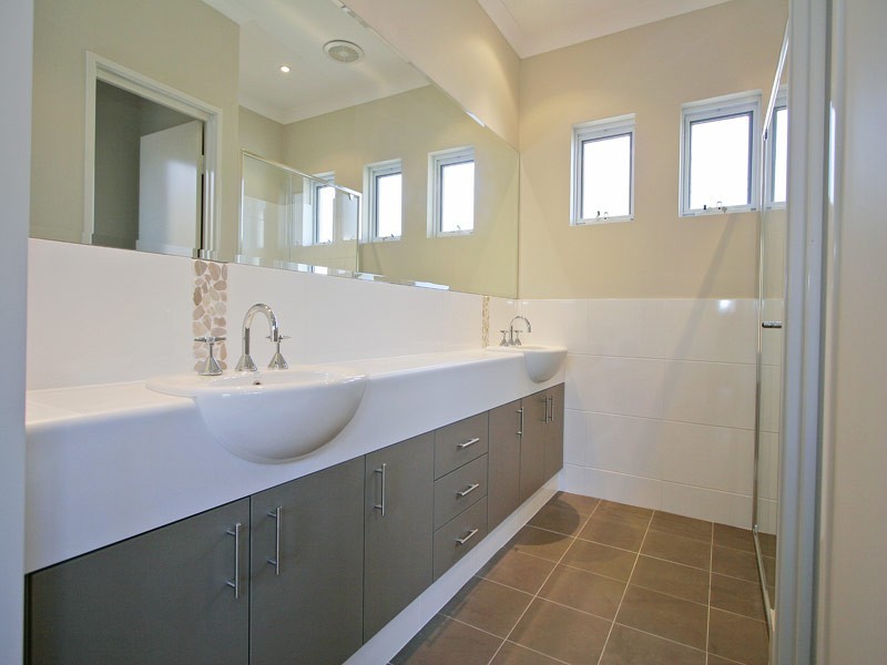 18 Leisure Way, Yanchep WA 6035