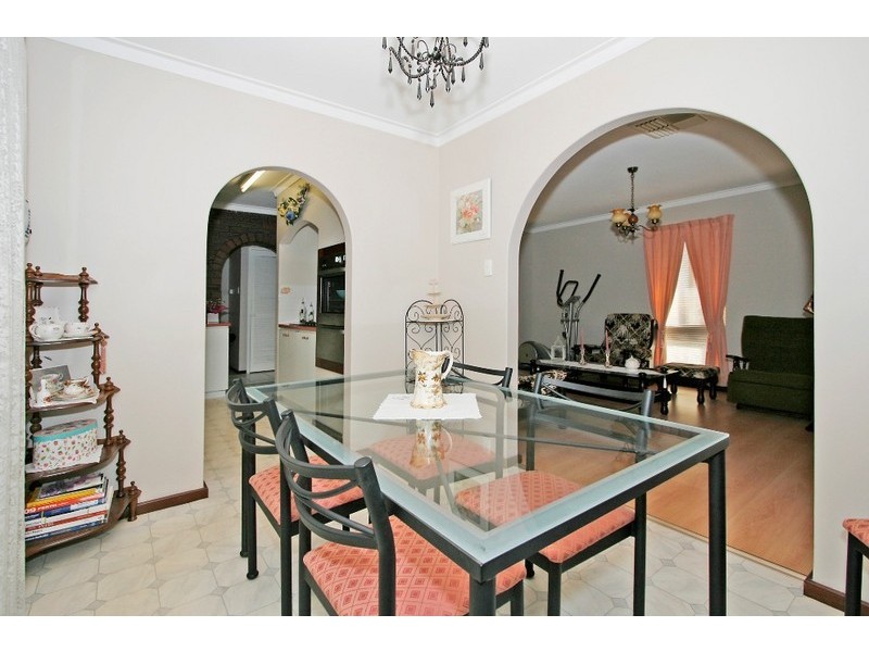 12 Nalpa Way, Duncraig WA 6023