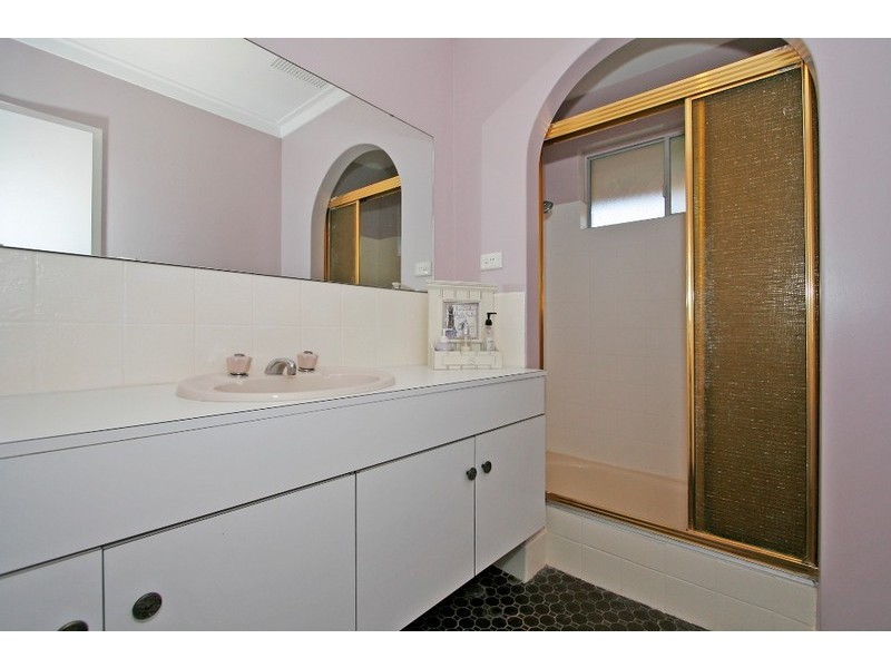 12 Nalpa Way, Duncraig WA 6023