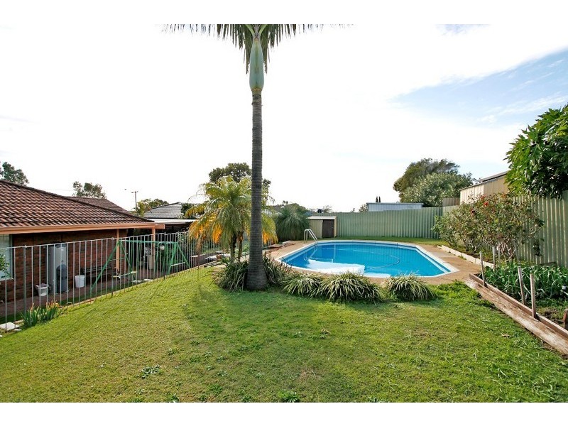 12 Nalpa Way, Duncraig WA 6023