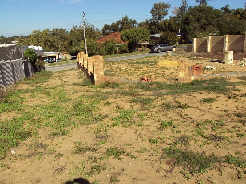 21 Gwelup St, Karrinyup WA 6018