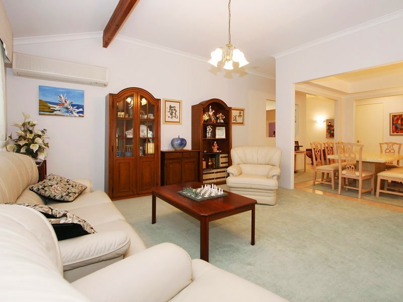 137 Flinders Ave, Hillarys WA 6025