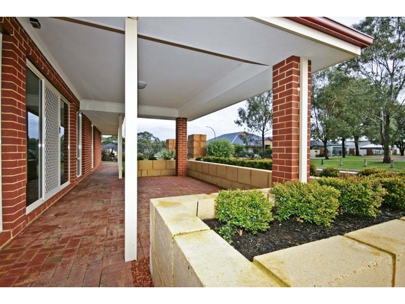 12 Edgecumbe Way, Baldivis WA 6171
