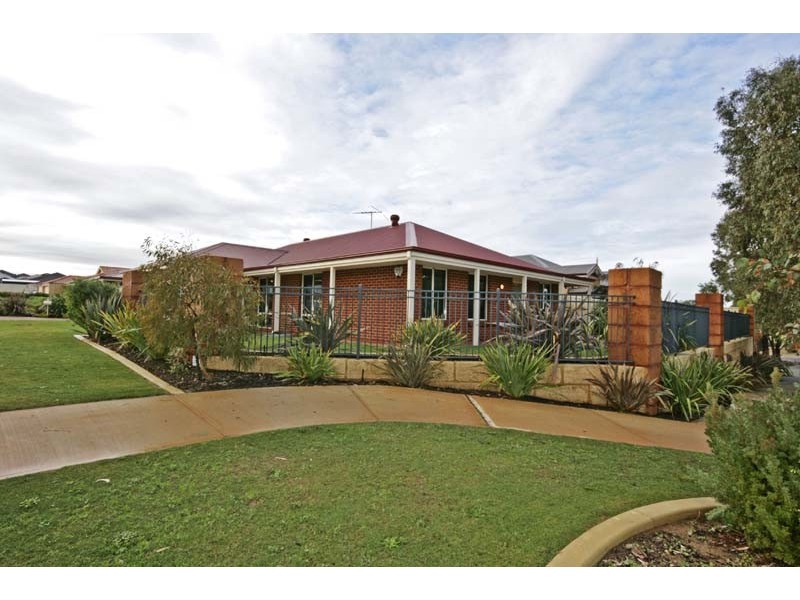 12 Edgecumbe Way, Baldivis WA 6171