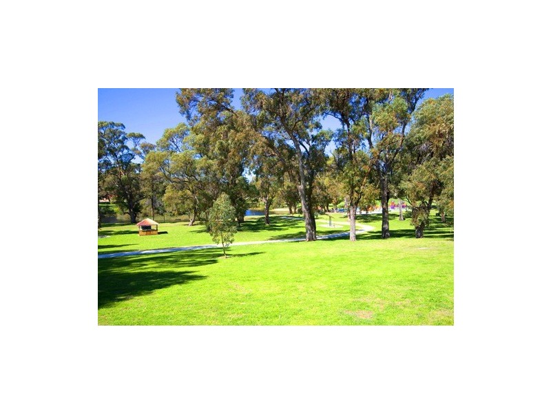 67A Cook Ave, Hillarys WA 6025