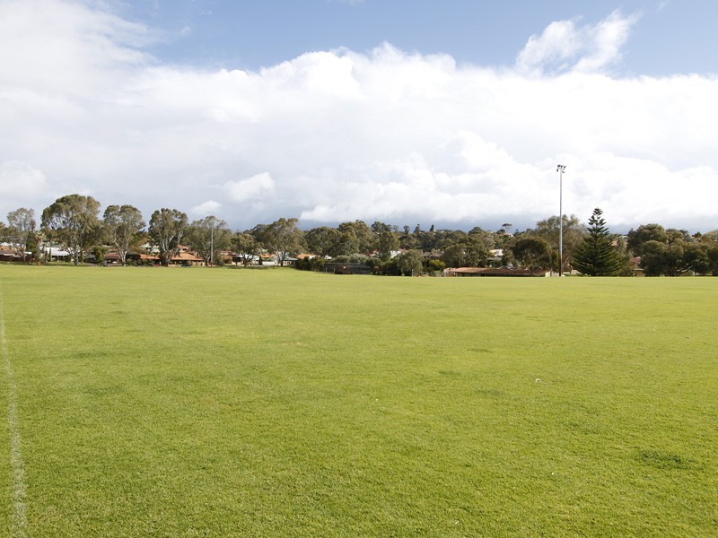 7 Sonia Street, Innaloo WA 6018