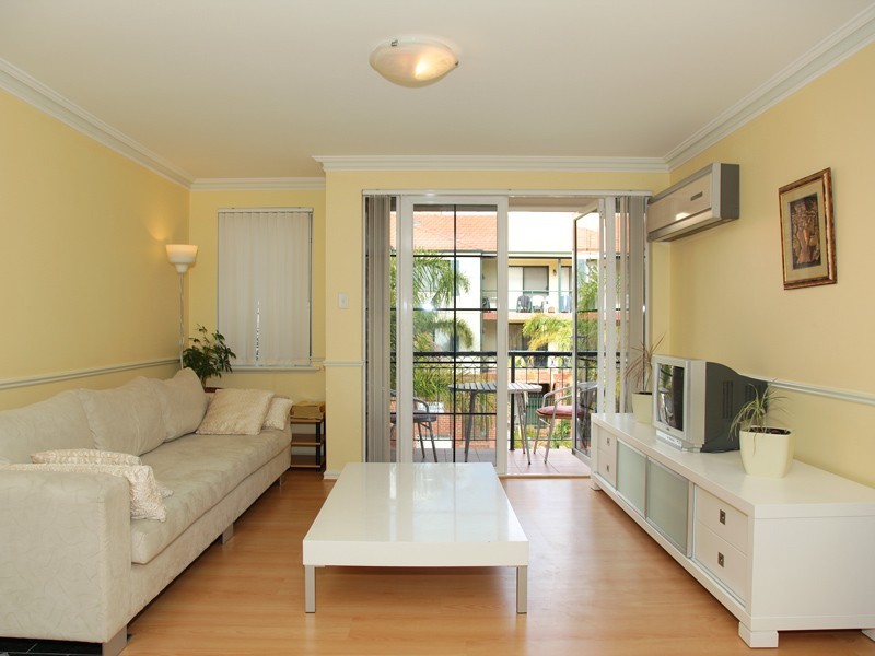 71/125 Wellington Street, East Perth WA 6004