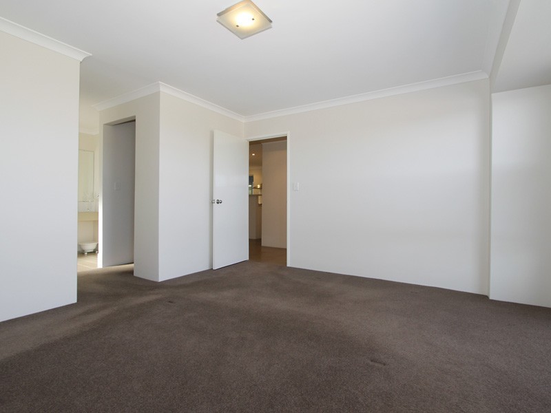 28 Somerly Drive, Clarkson WA 6030