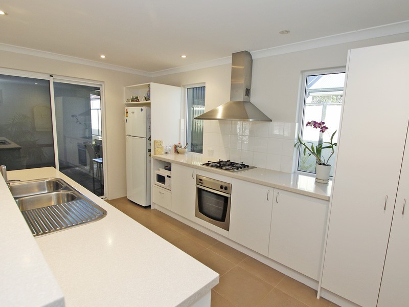 28 Somerly Drive, Clarkson WA 6030