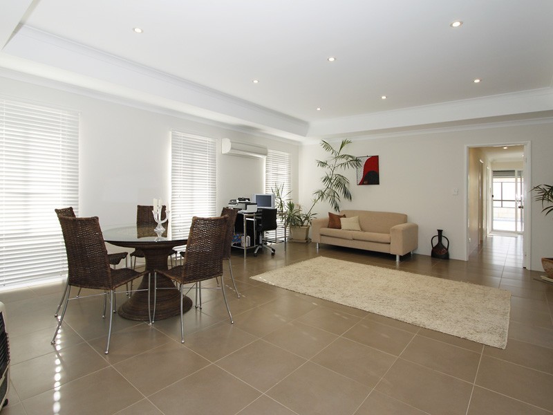 28 Somerly Drive, Clarkson WA 6030