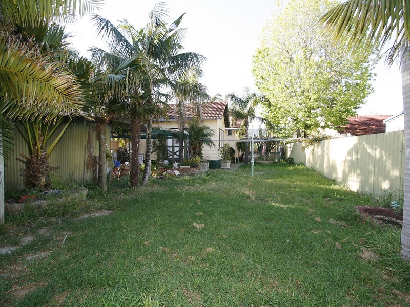 27 Birdwood Street, Innaloo WA 6018