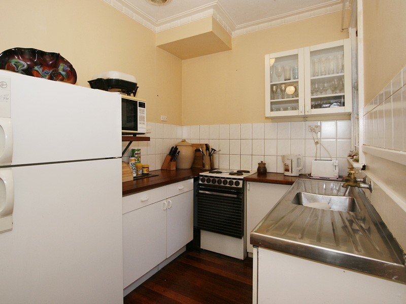 27 Birdwood Street, Innaloo WA 6018