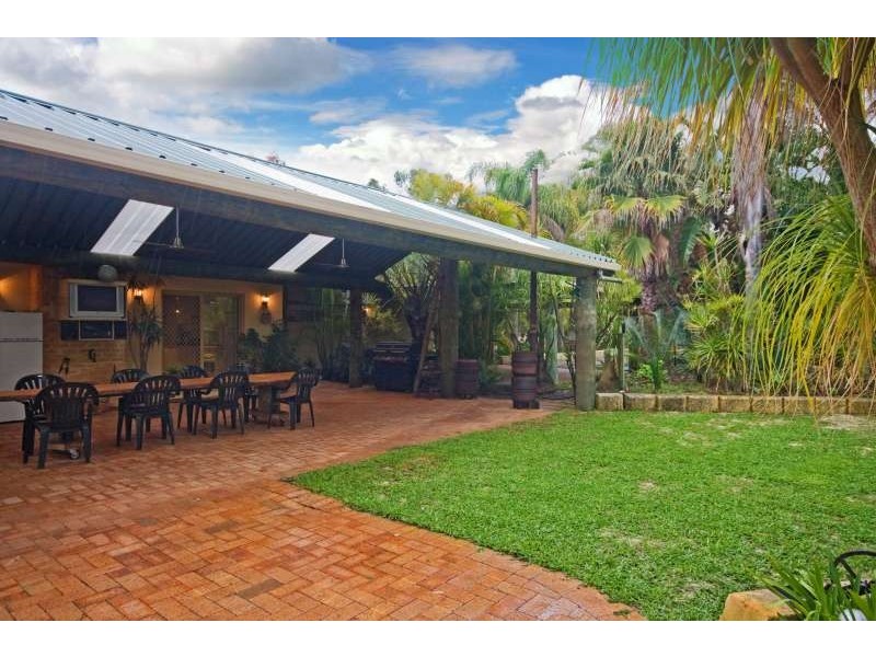 540 Neaves Rd, Wanneroo WA 6065