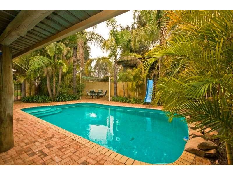 540 Neaves Rd, Wanneroo WA 6065