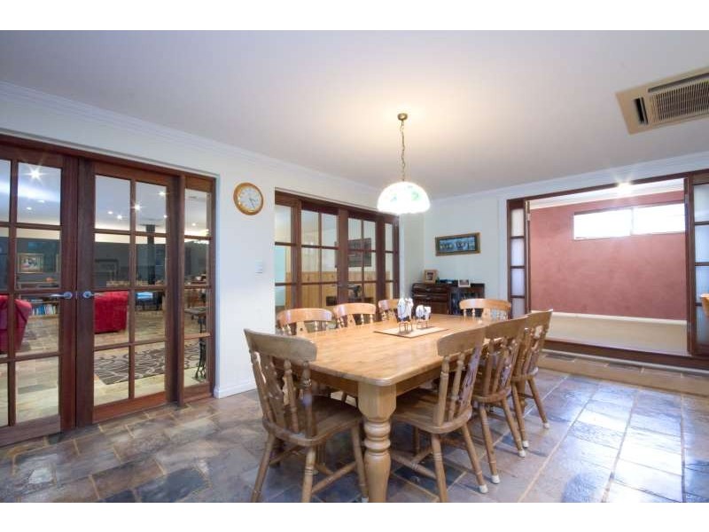 540 Neaves Rd, Wanneroo WA 6065