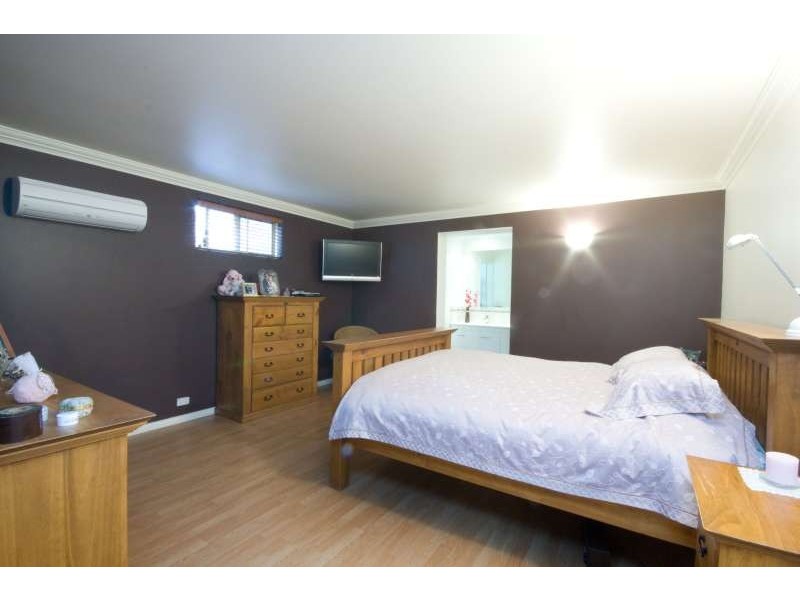 540 Neaves Rd, Wanneroo WA 6065