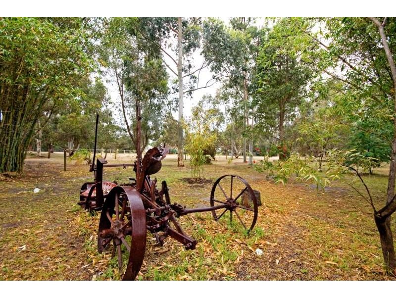 540 Neaves Rd, Wanneroo WA 6065