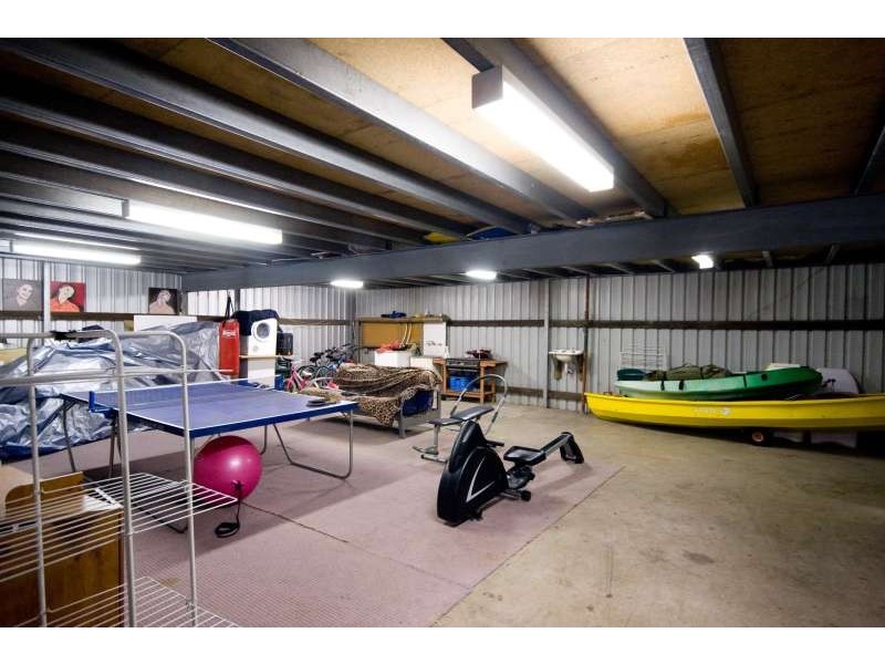 540 Neaves Rd, Wanneroo WA 6065