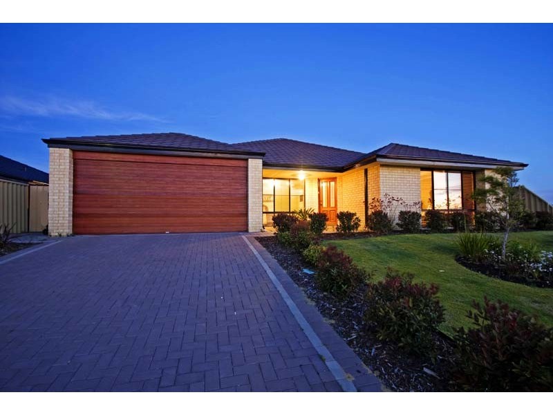 8 Atanasoff Road, Tapping WA 6065