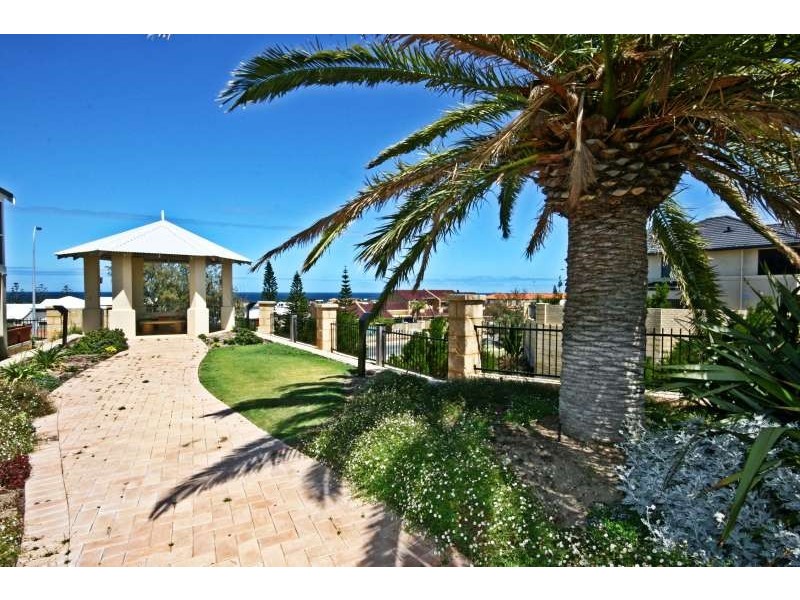 29 The Ramble Harbourside Village, Mindarie WA 6030