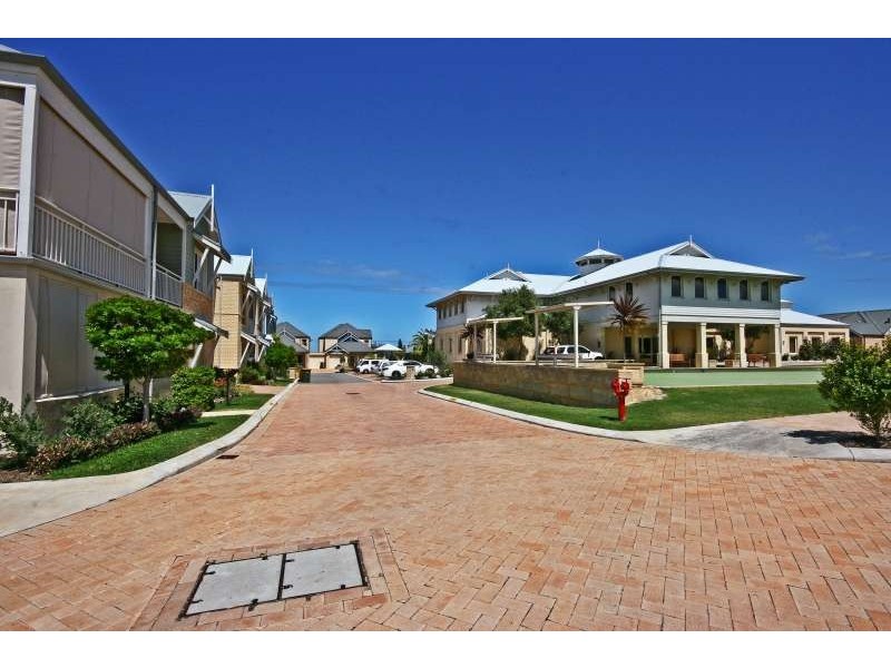29 The Ramble Harbourside Village, Mindarie WA 6030