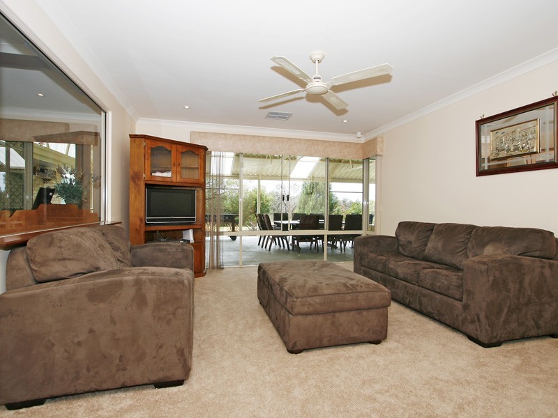 436 Neaves Road, Wanneroo WA 6065