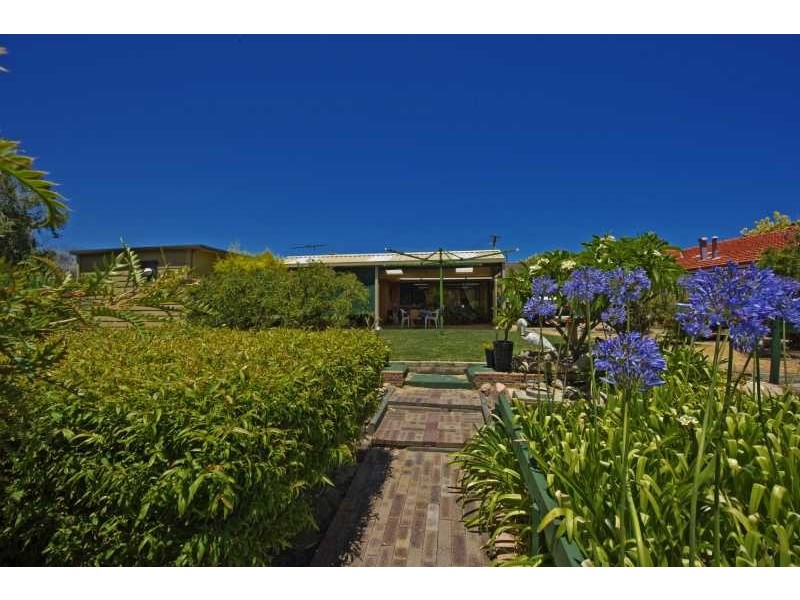 18 Kalyba Place, Duncraig WA 6023