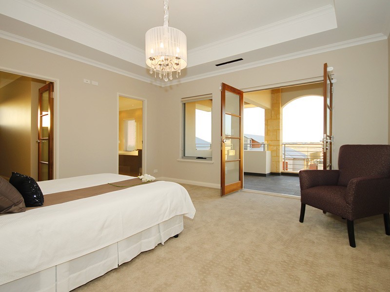 5 Tulum Approach, Iluka WA 6028