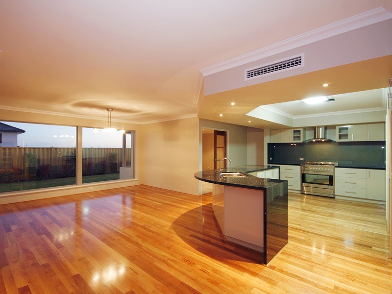 5 Tulum Approach, Iluka WA 6028