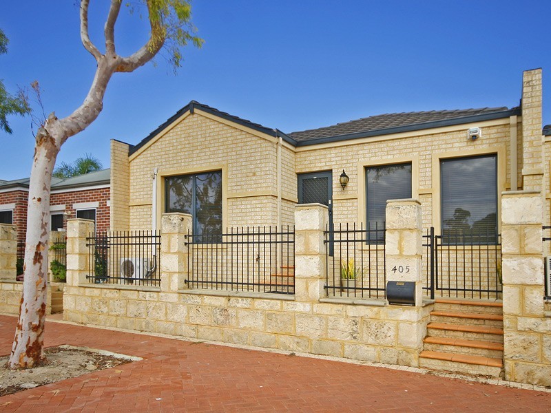 2/405 Lakeside Drive, Joondalup WA 6027