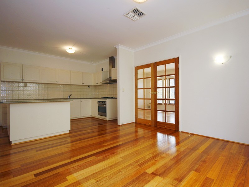 2/405 Lakeside Drive, Joondalup WA 6027