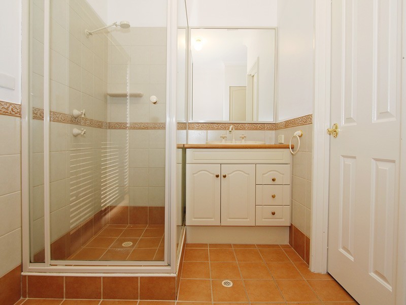 2/405 Lakeside Drive, Joondalup WA 6027