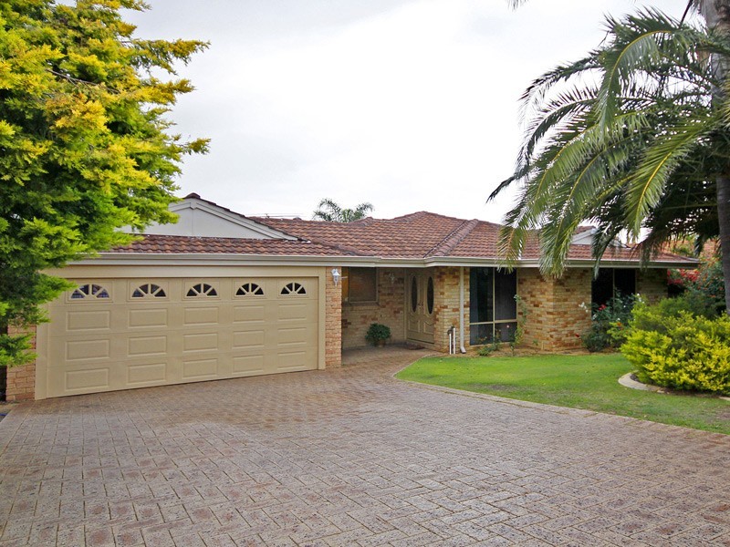 7 Langholm Place, Duncraig WA 6023