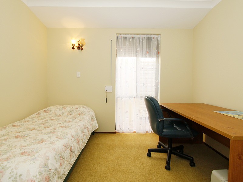 16 Solander Road, Hillarys WA 6025