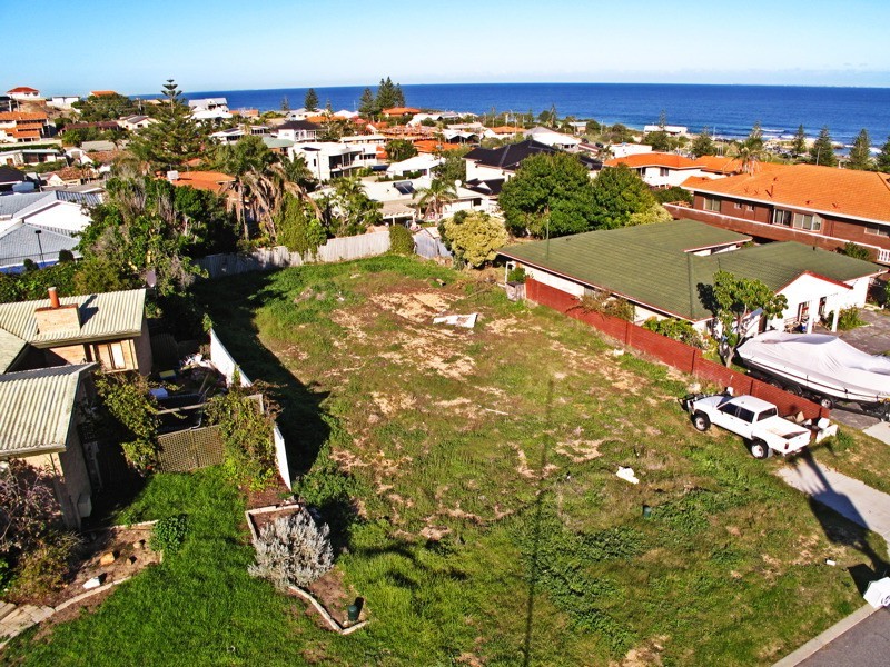 26A Kathleen Street, Trigg WA 6029