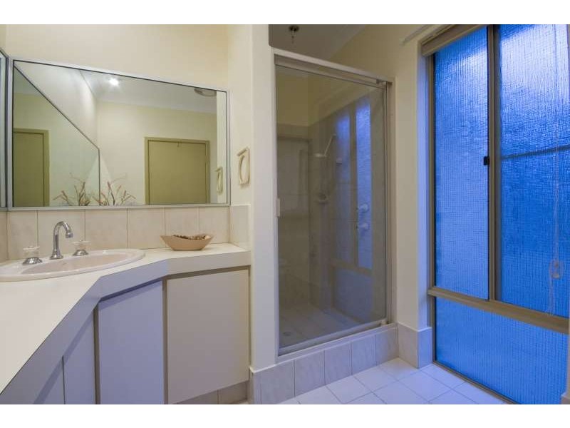 8 Sheridan Place, Kingsley WA 6026