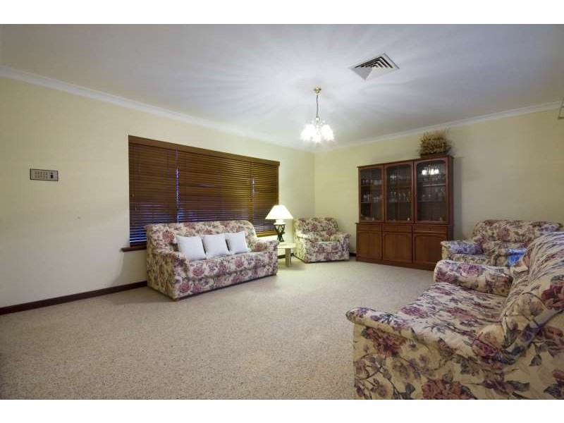 8 Sheridan Place, Kingsley WA 6026