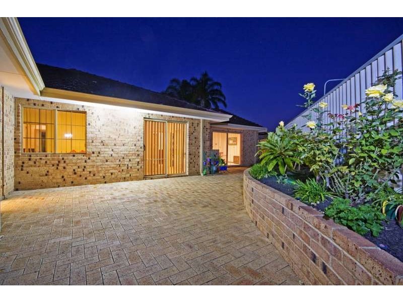 8 Sheridan Place, Kingsley WA 6026